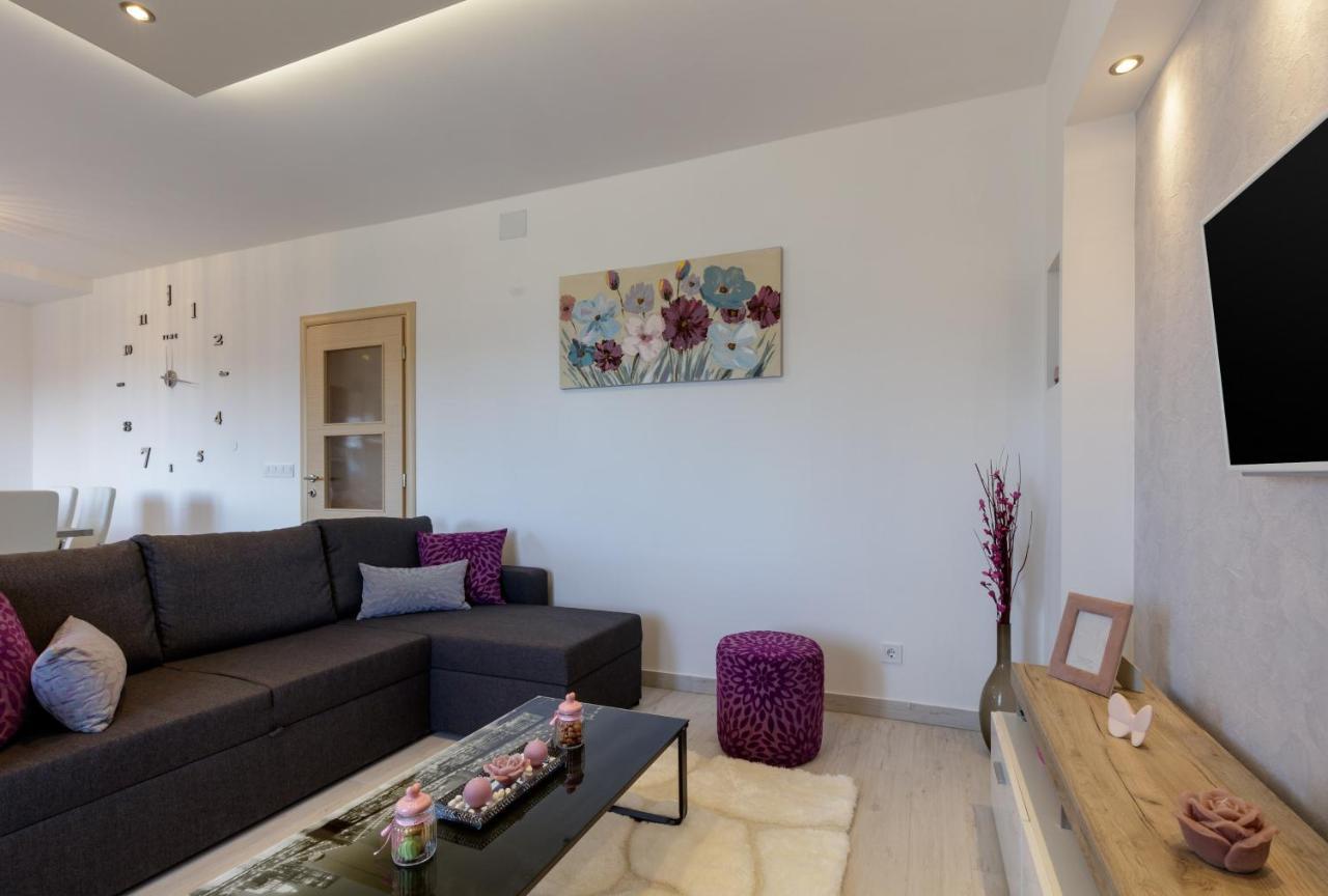 Ferienwohnung Sunny Garden Adria Split Exterior foto